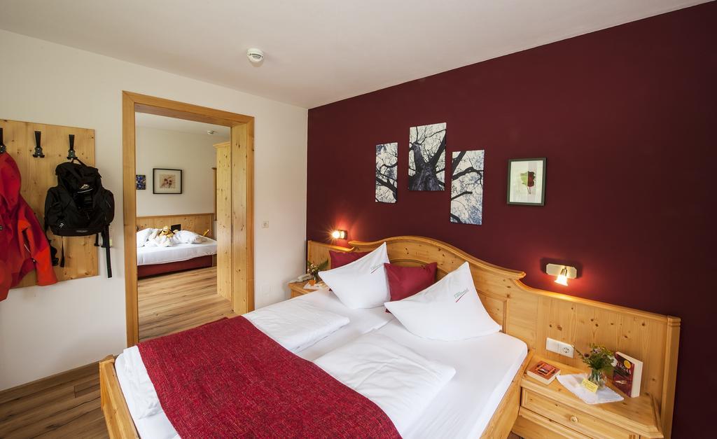 Hotel Laerchenhof Клайнарл Екстериор снимка